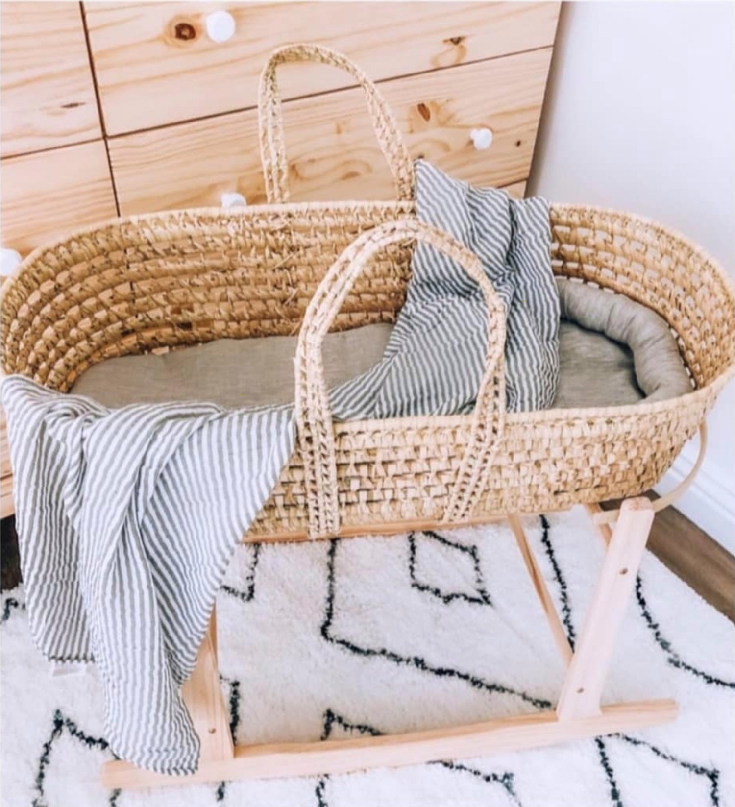 Moses basket bassinet on sale